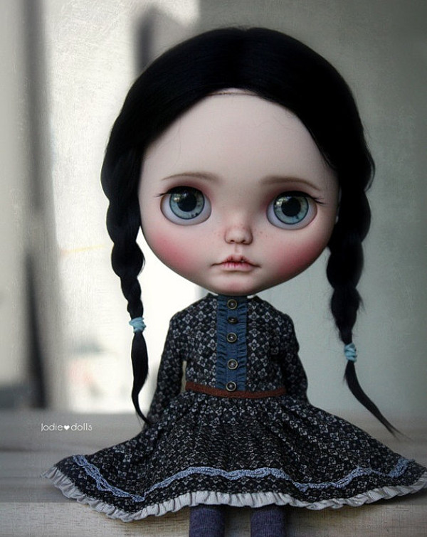 Classic Blythe dolls get mesmerising makeovers