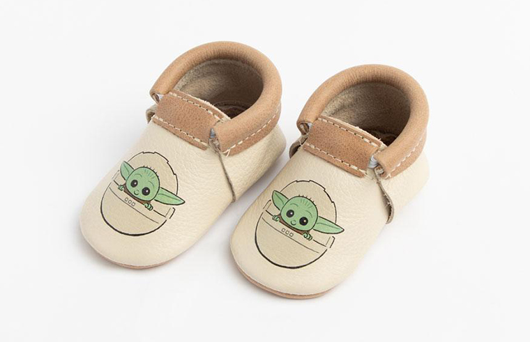 Ideaal Lijkt op Ontevreden We just found the cutest Star Wars baby shoes for your junior Jedi